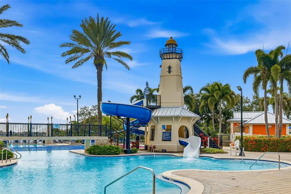 1065 SIGNET DRIVE Apollo Beach, FL 33572