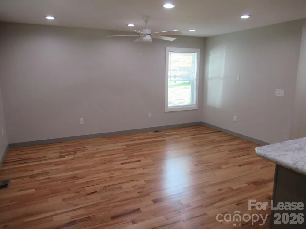 251B S B AVENUE Maiden, NC 28650