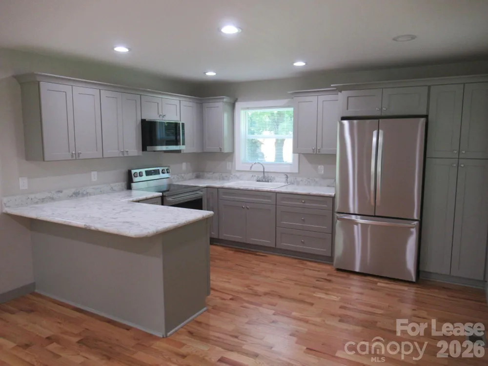 251B S B AVENUE Maiden, NC 28650