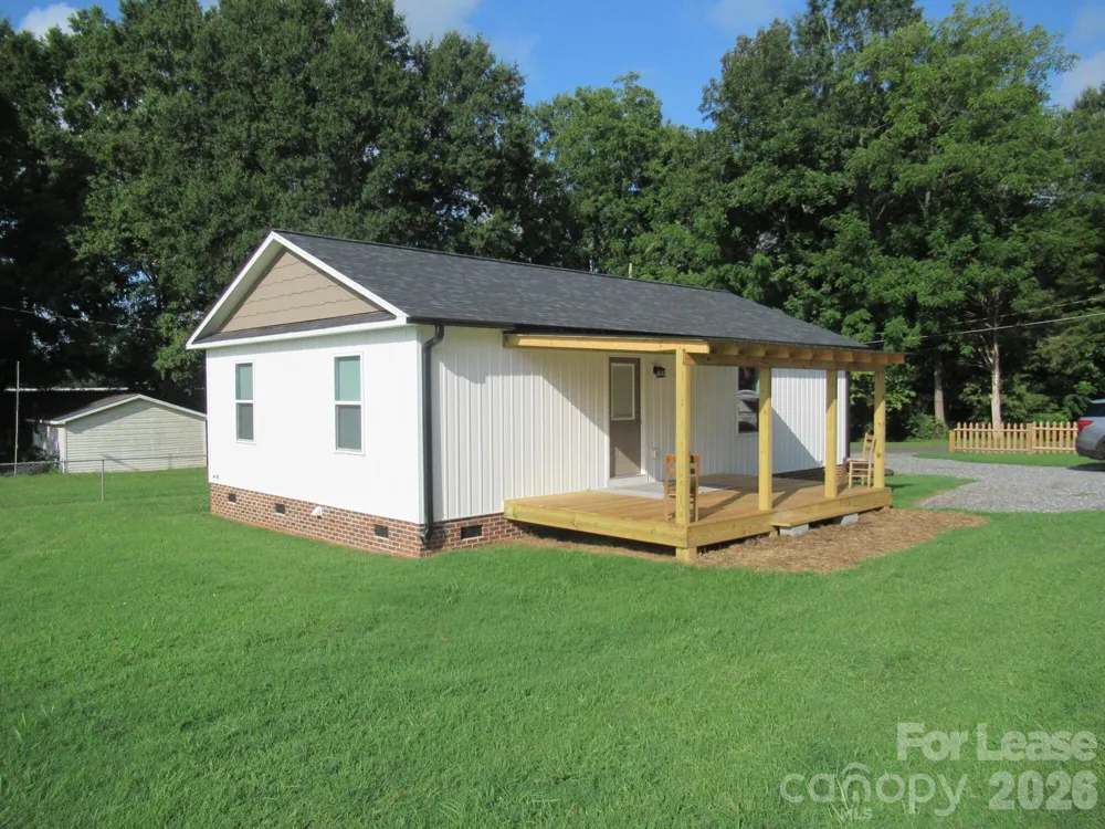 251B S B AVENUE Maiden, NC 28650