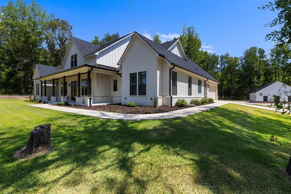 23842 FM 1995 Lindale, TX 75771