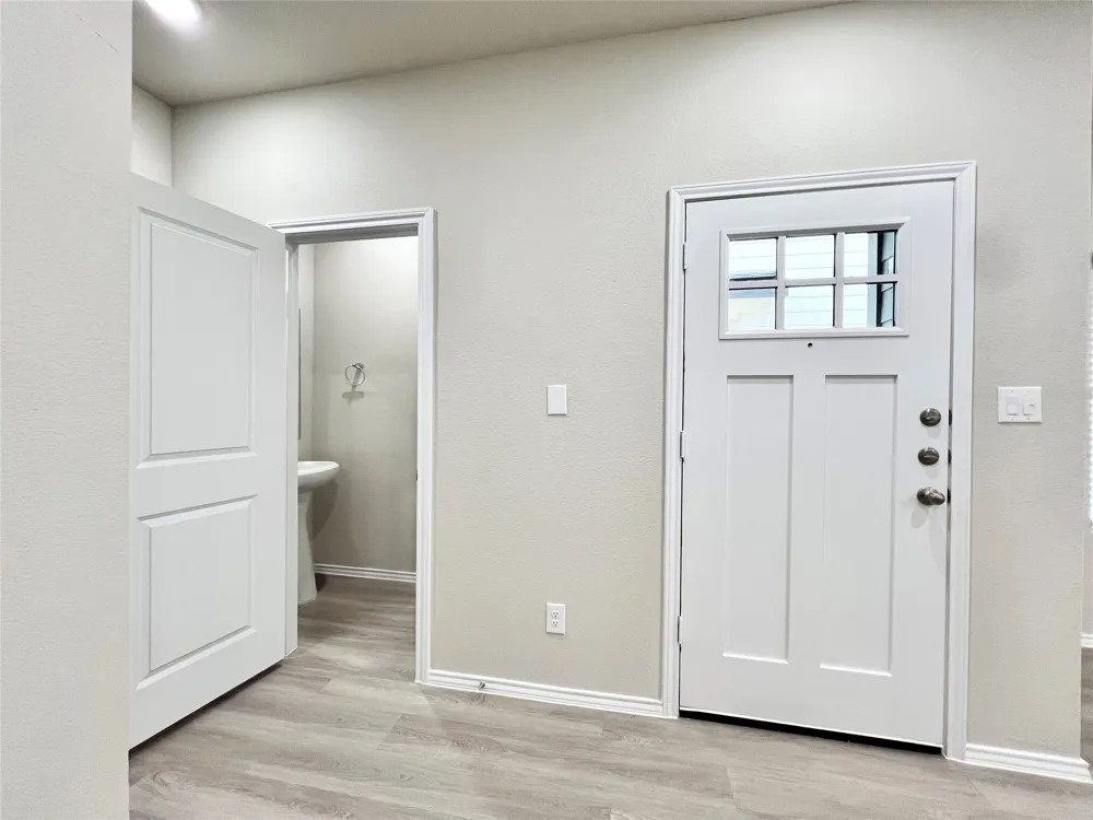3501 E Renfro Street #103 Burleson, TX 76028