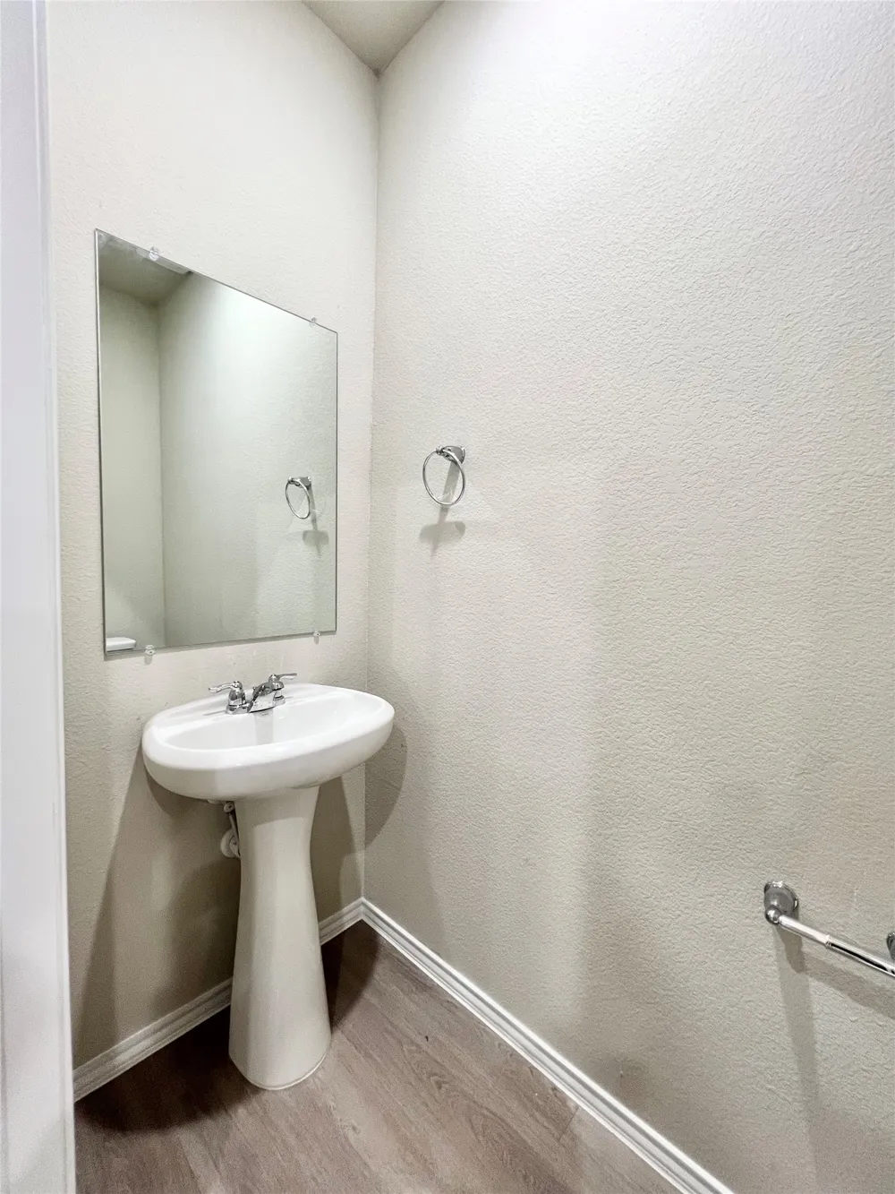 3501 E Renfro Street #103 Burleson, TX 76028