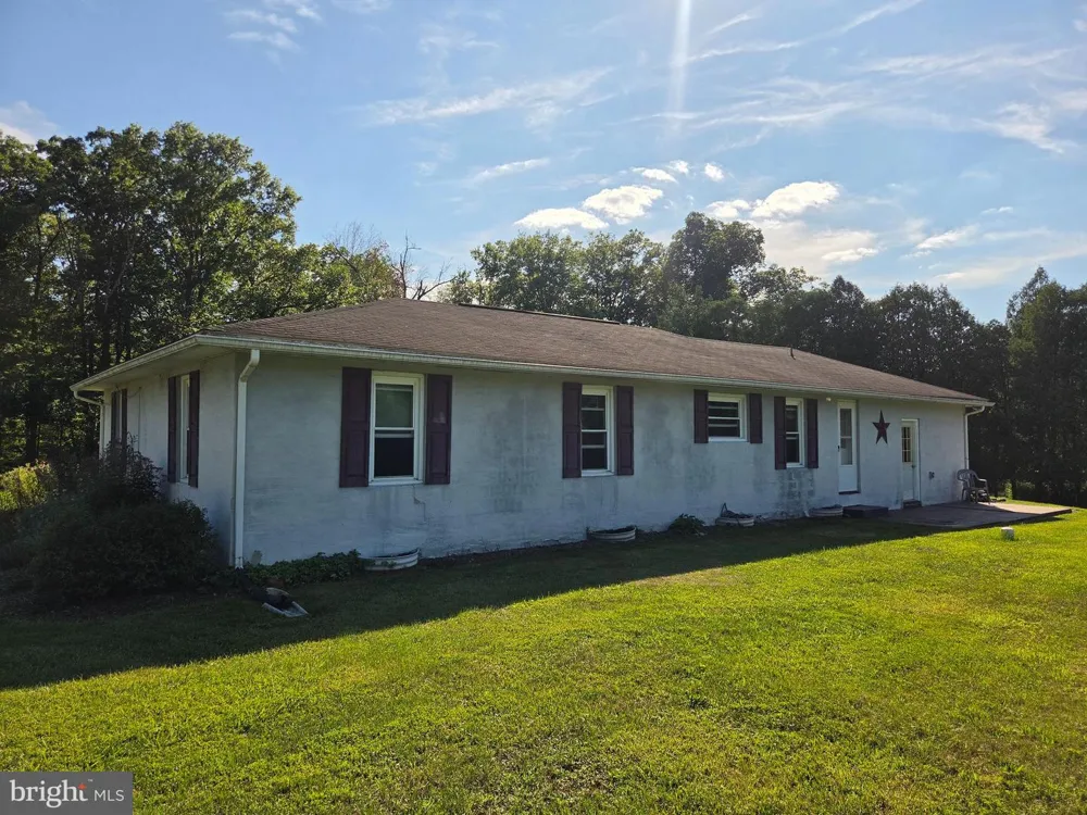 1863 RINGING ROCKS ROAD Upper Black Eddy, PA 18972