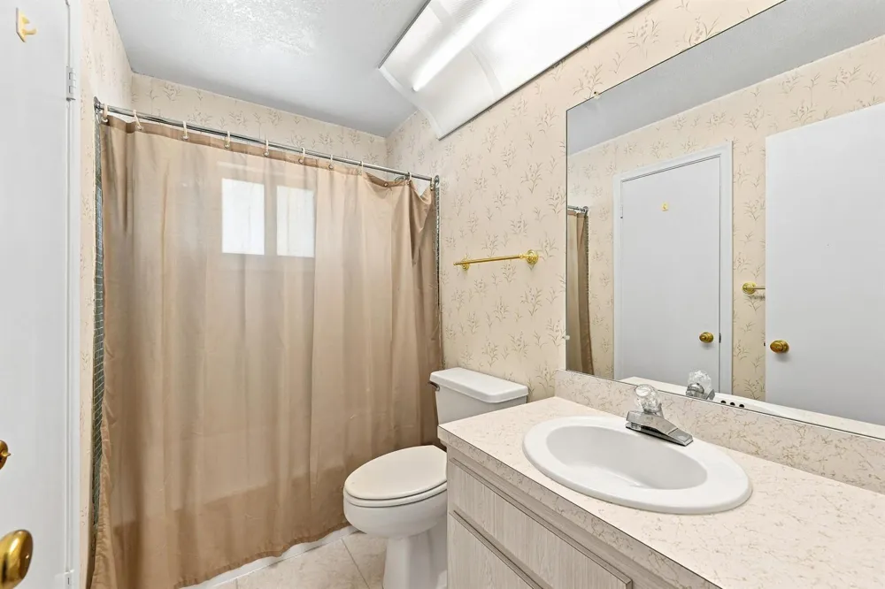 1901 SW 17TH STREET Boynton Beach, FL 33426