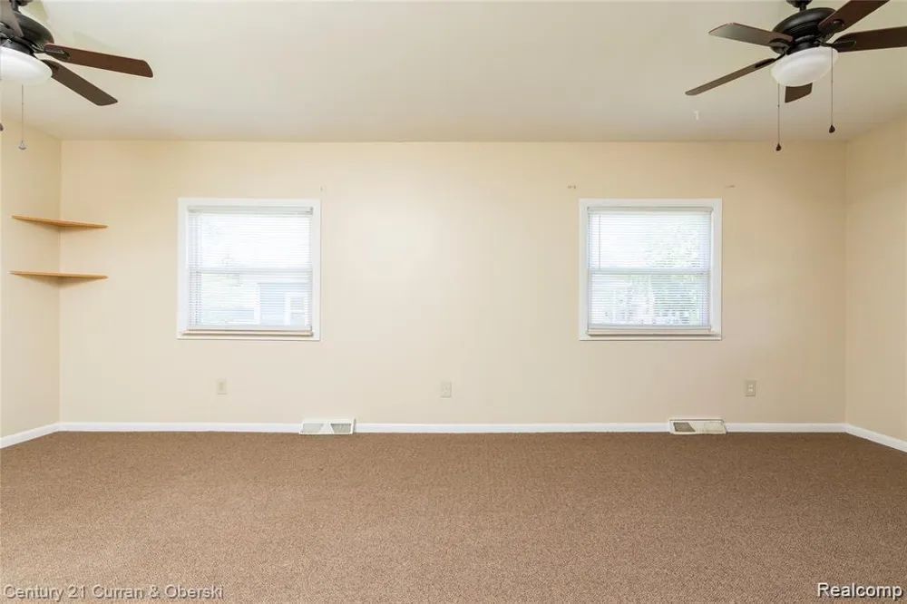 1463 Reo Avenue Lincoln Park City, MI 48146