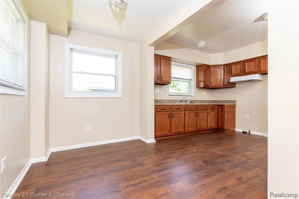 1463 Reo Avenue Lincoln Park City, MI 48146