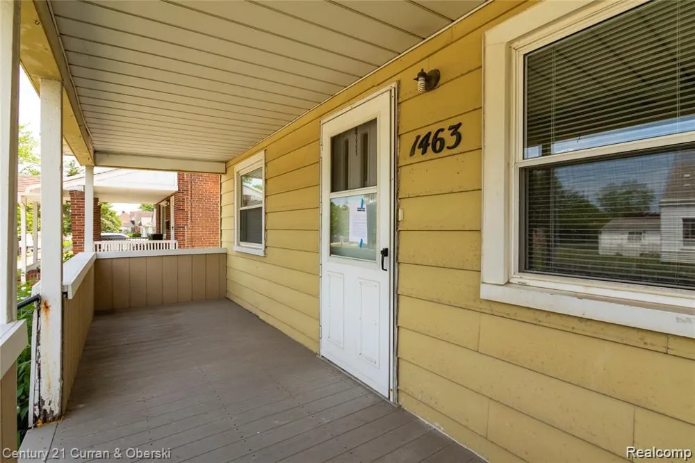 1463 Reo Avenue Lincoln Park City, MI 48146