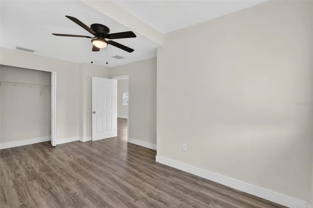 2525 W BEACH STREET Tampa, FL 33607