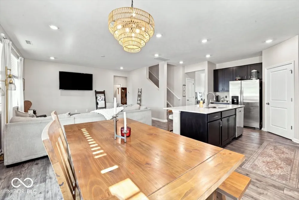 6039 Madera Drive Whitestown, IN 46075