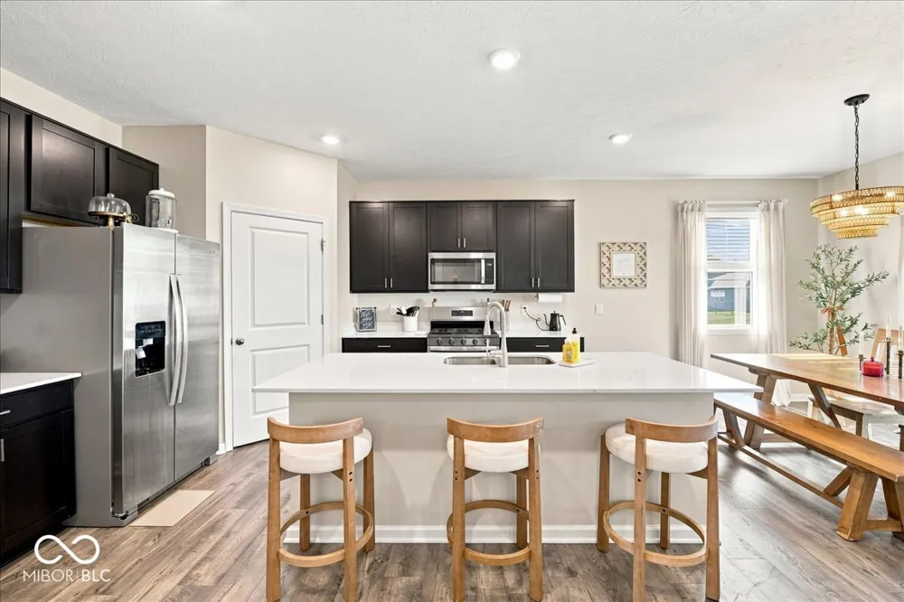 6039 Madera Drive Whitestown, IN 46075