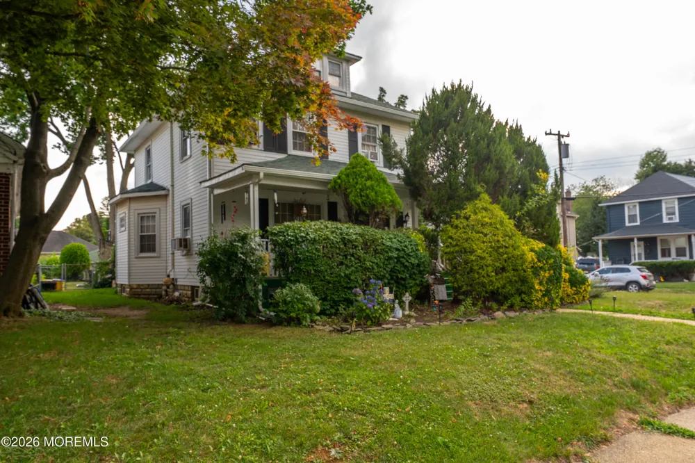 22 Club Place Freehold, NJ 07728