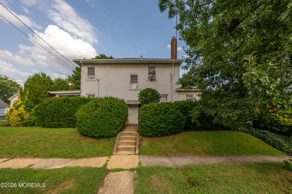 22 Club Place Freehold, NJ 07728