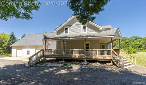1621 Ray Road