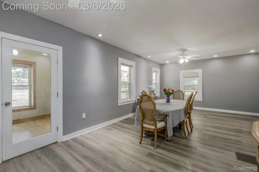 1621 Ray Road Oxford Charter Township, MI 48371