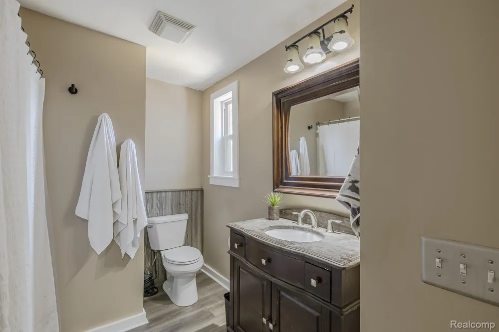 1621 Ray Road Oxford Charter Township, MI 48371