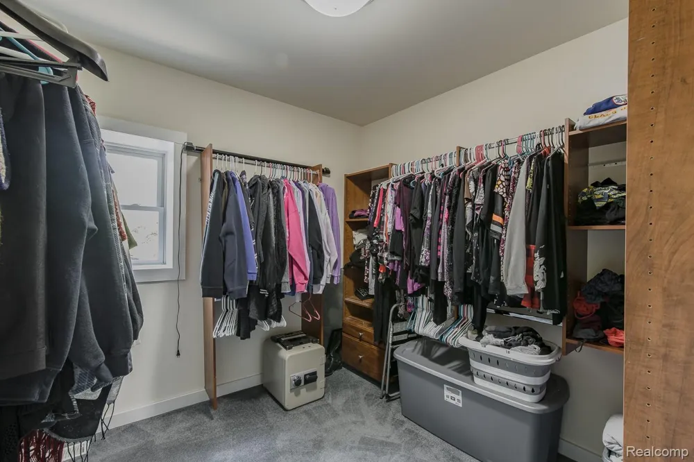 1621 Ray Road Oxford Charter Township, MI 48371