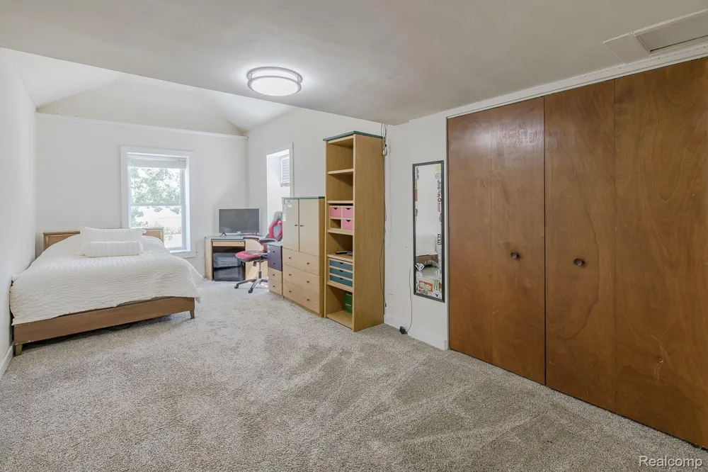 1621 Ray Road Oxford Charter Township, MI 48371