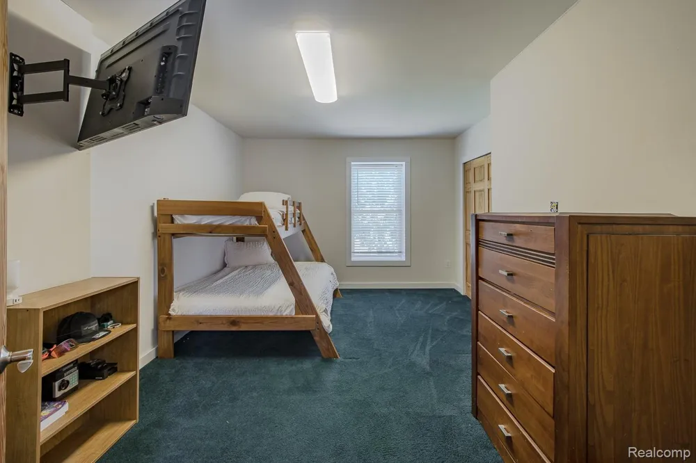 1621 Ray Road Oxford Charter Township, MI 48371