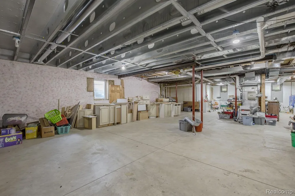 1621 Ray Road Oxford Charter Township, MI 48371