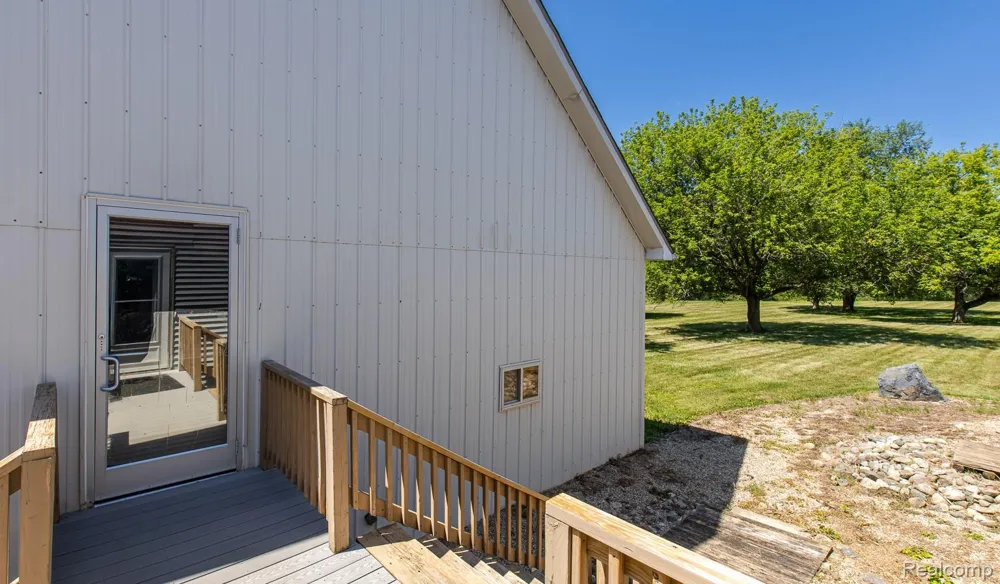 1621 Ray Road Oxford Charter Township, MI 48371