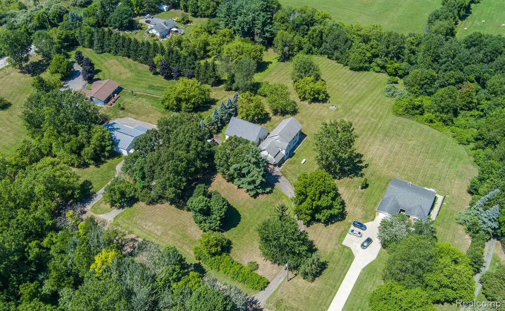 1621 Ray Road Oxford Charter Township, MI 48371