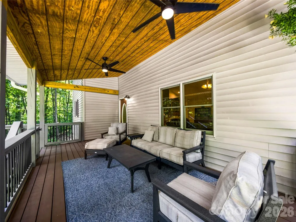 70 Promised Ridge Drive Hendersonville, NC 28791