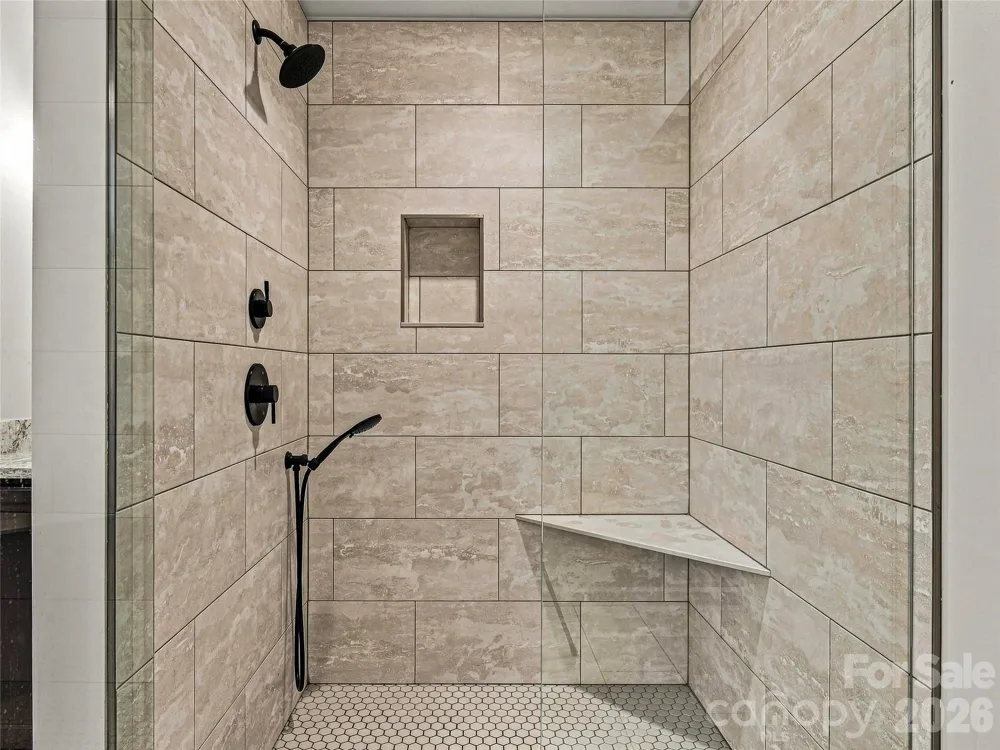 70 Promised Ridge Drive Hendersonville, NC 28791
