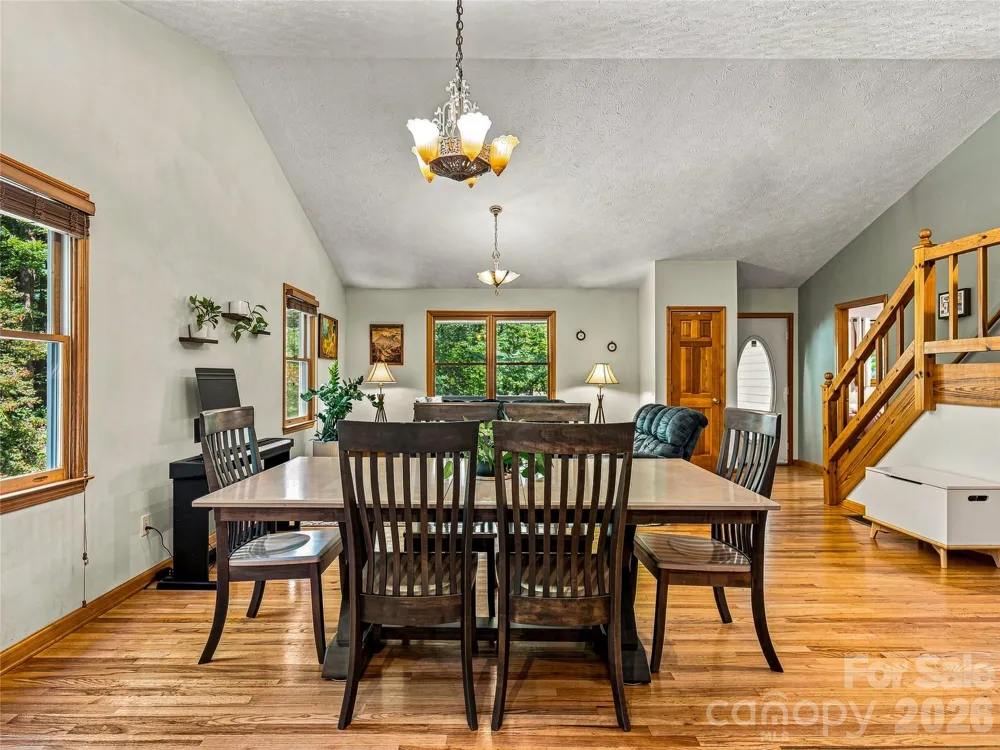 70 Promised Ridge Drive Hendersonville, NC 28791