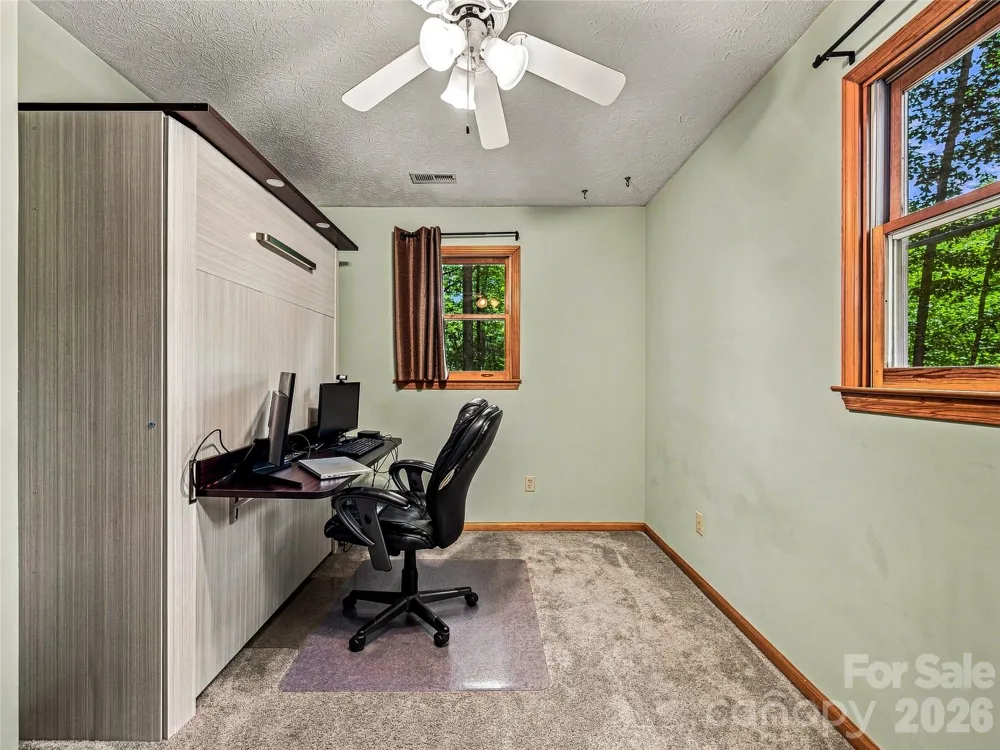 70 Promised Ridge Drive Hendersonville, NC 28791