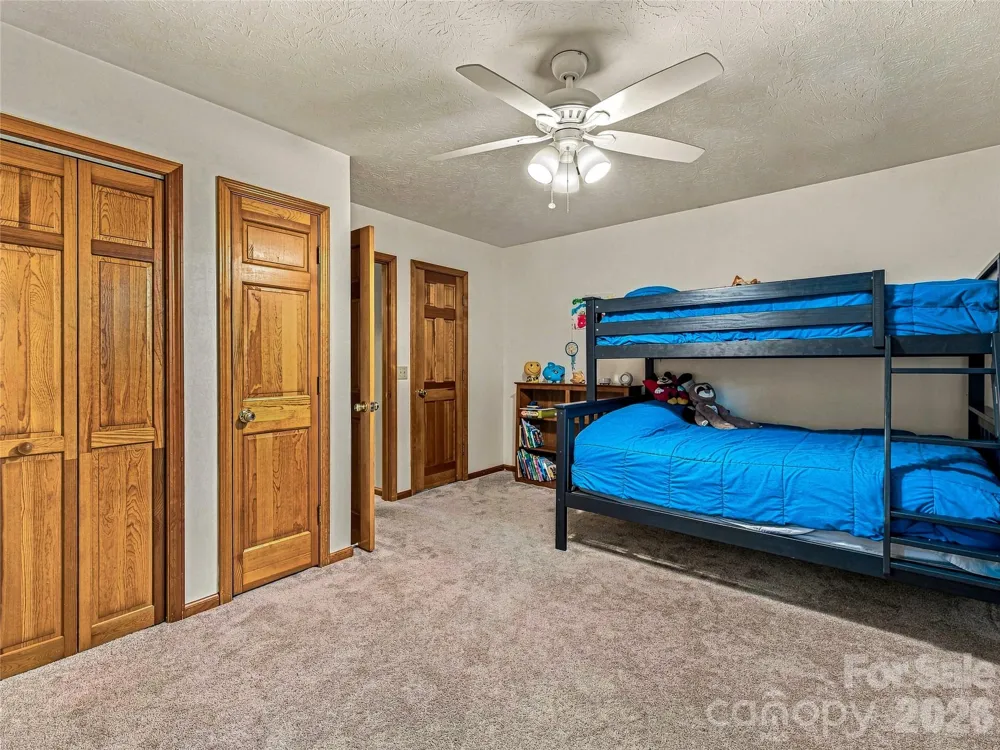 70 Promised Ridge Drive Hendersonville, NC 28791