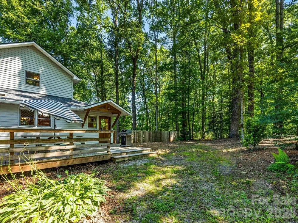 70 Promised Ridge Drive Hendersonville, NC 28791