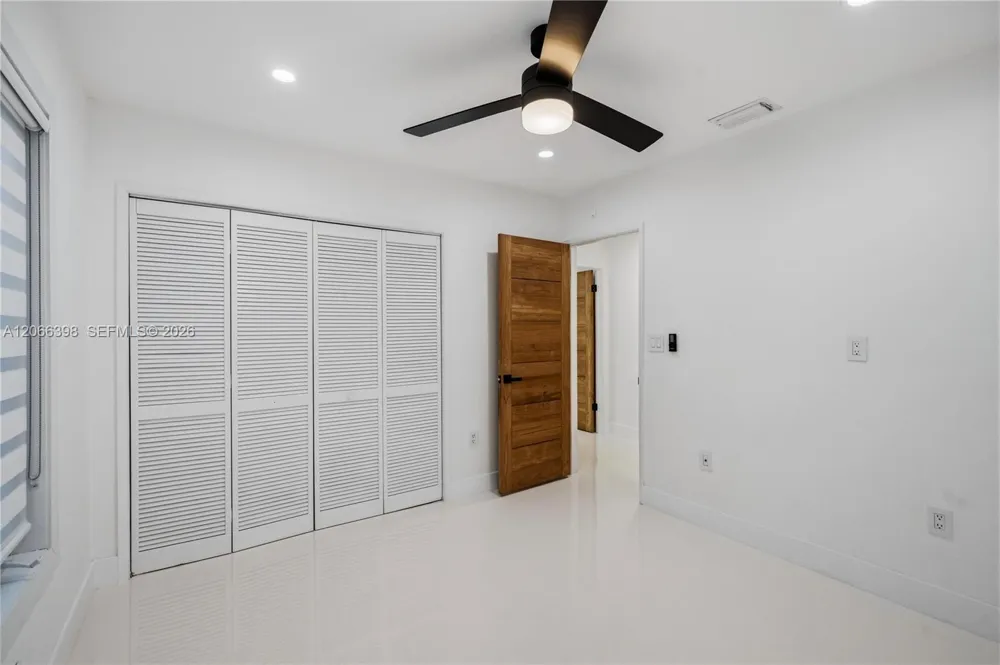 16203 NW 82nd Pl Miami Lakes, FL 33016
