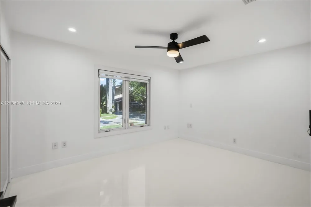 16203 NW 82nd Pl Miami Lakes, FL 33016