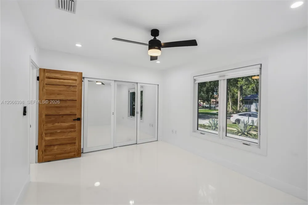 16203 NW 82nd Pl Miami Lakes, FL 33016
