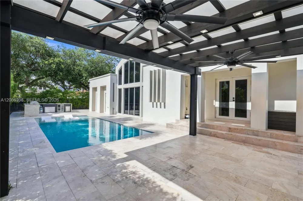 16203 NW 82nd Pl Miami Lakes, FL 33016