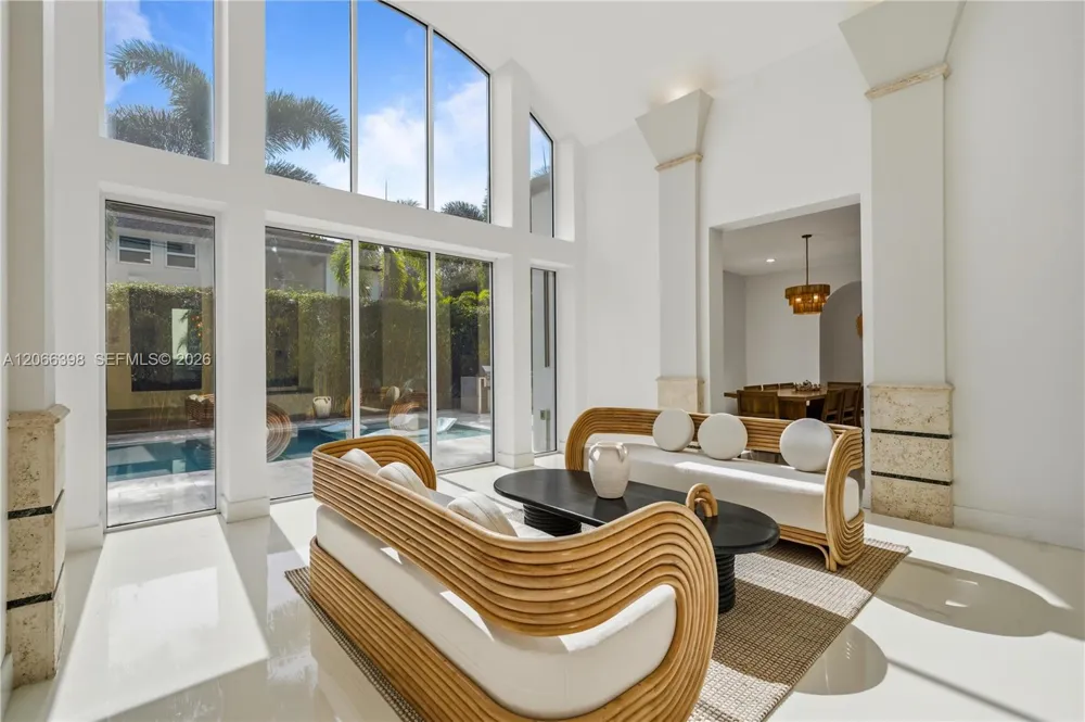 16203 NW 82nd Pl Miami Lakes, FL 33016