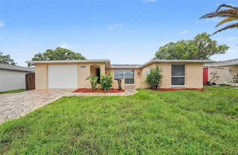 9135 HUNT CLUB LANE