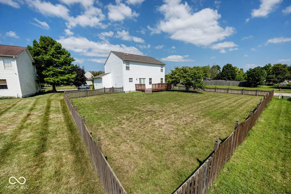 5067 Clay Creek Lane Plainfield, IN 46168