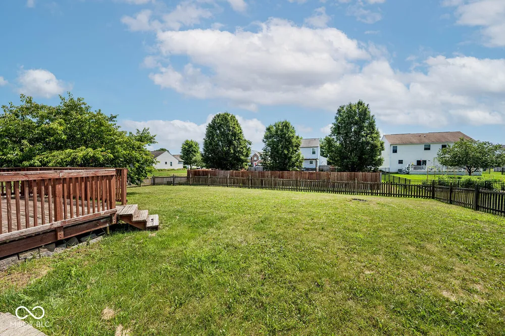 5067 Clay Creek Lane Plainfield, IN 46168