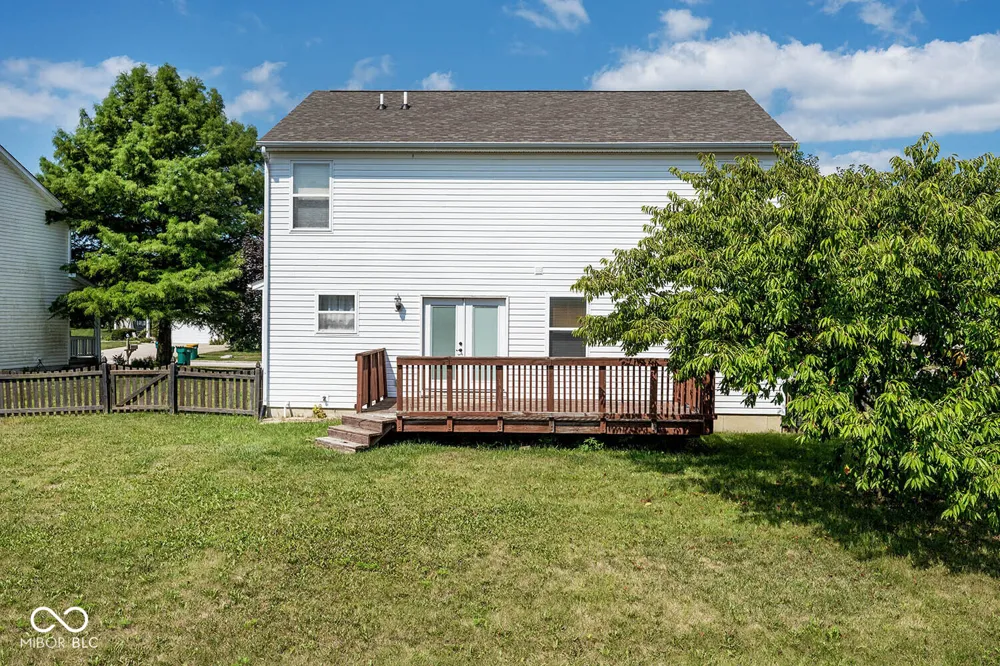 5067 Clay Creek Lane Plainfield, IN 46168