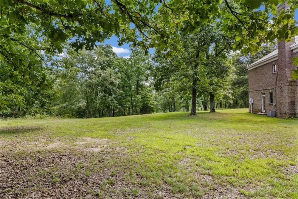 286 Killarney Way Kingston, GA 30145