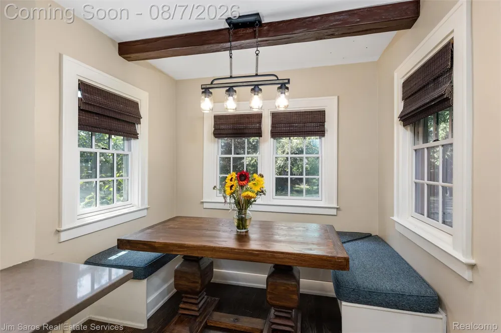 641 Fisher Road Grosse Pointe City, MI 48230