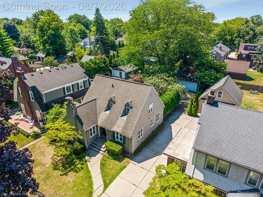 641 Fisher Road Grosse Pointe City, MI 48230