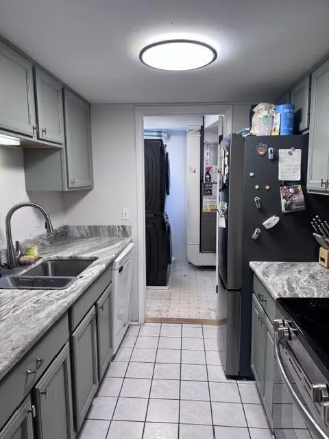 196 Princeton Drive South Lyon, MI 48178