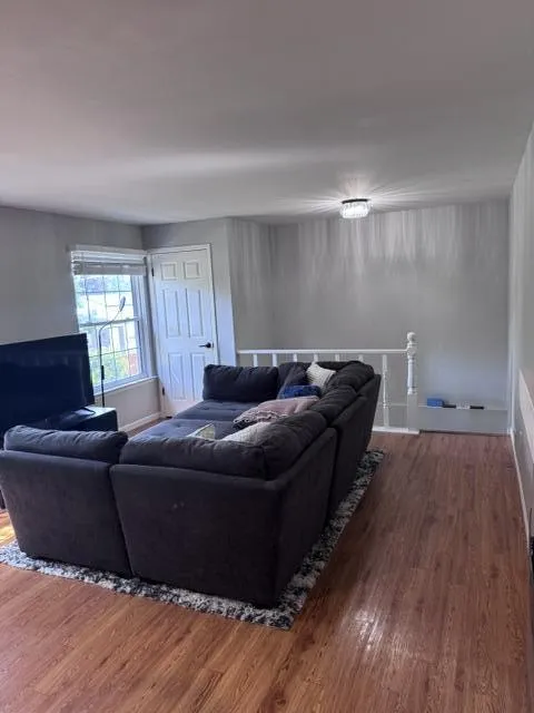 196 Princeton Drive South Lyon, MI 48178