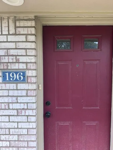 196 Princeton Drive South Lyon, MI 48178
