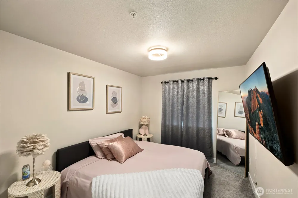 211 Norpoint Way NE Tacoma, WA 98422
