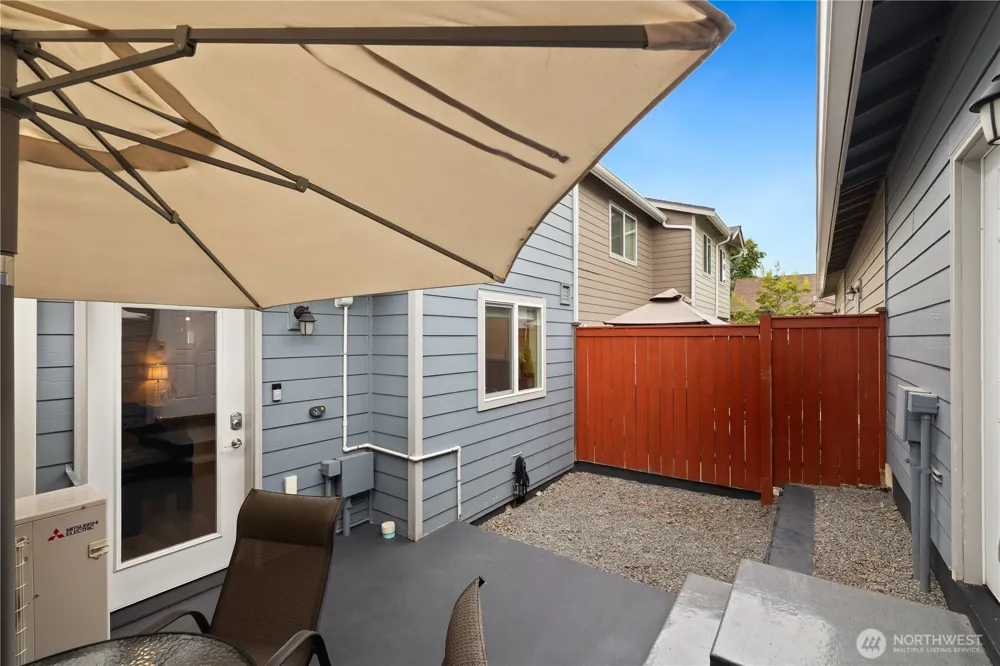 211 Norpoint Way NE Tacoma, WA 98422