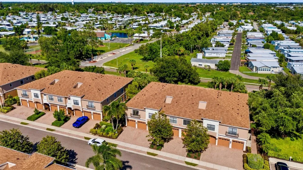 4033 OVERTURE CIRCLE Bradenton, FL 34209